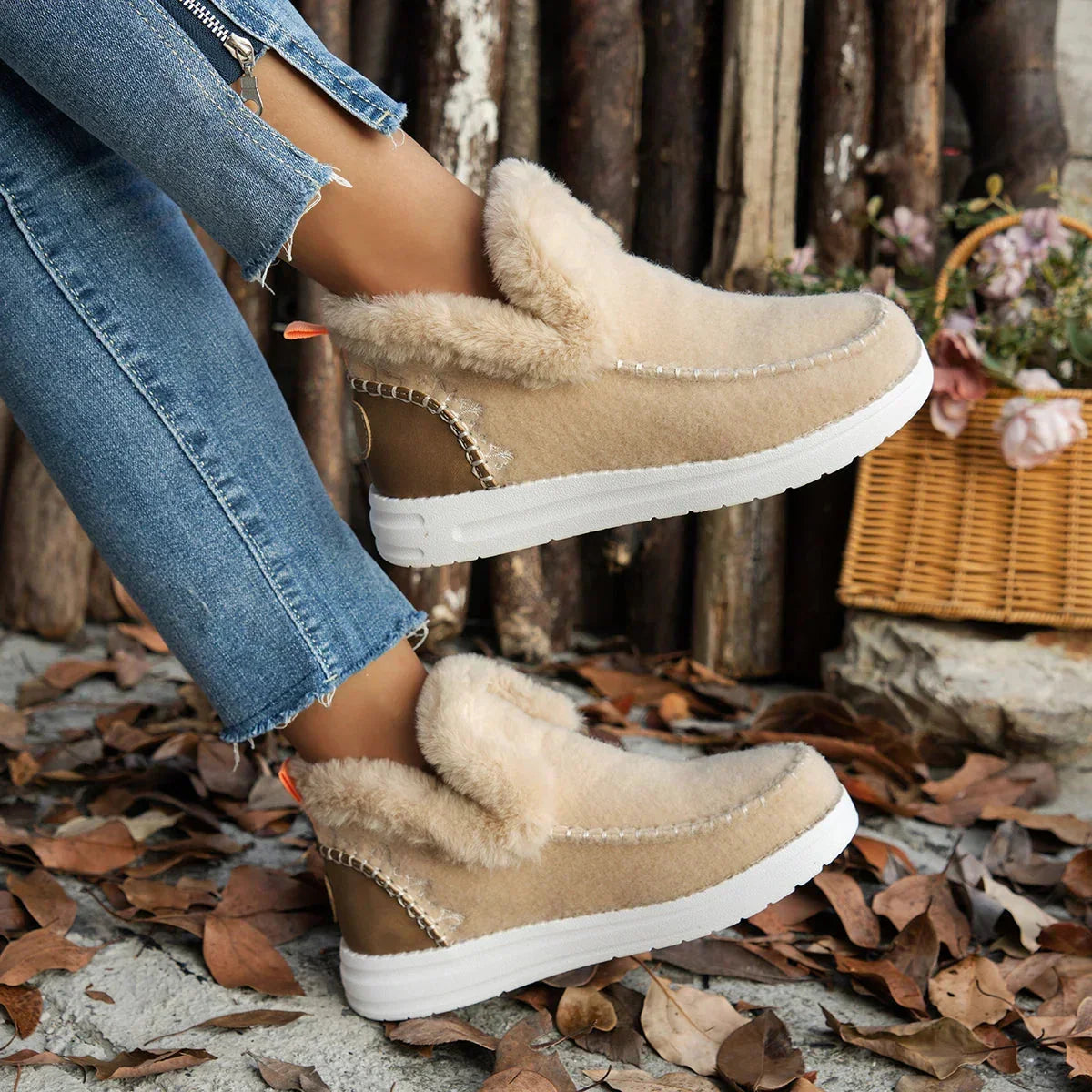 Otta Women's Plush-Lined Winter Shoes