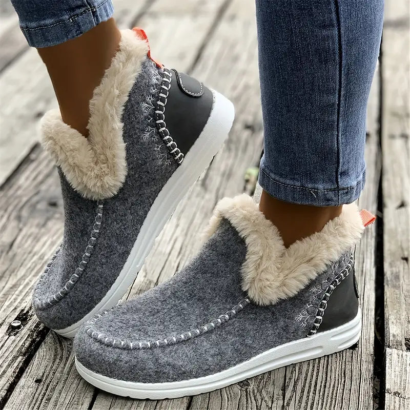 Otta Women's Plush-Lined Winter Shoes